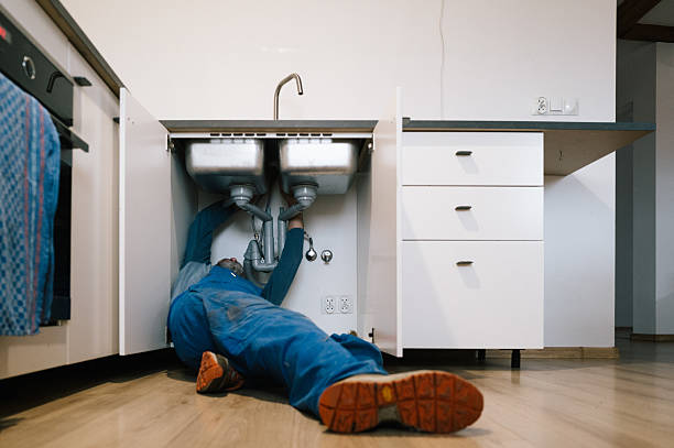 Professional Plumbing technician working in Bridgeport, NJ